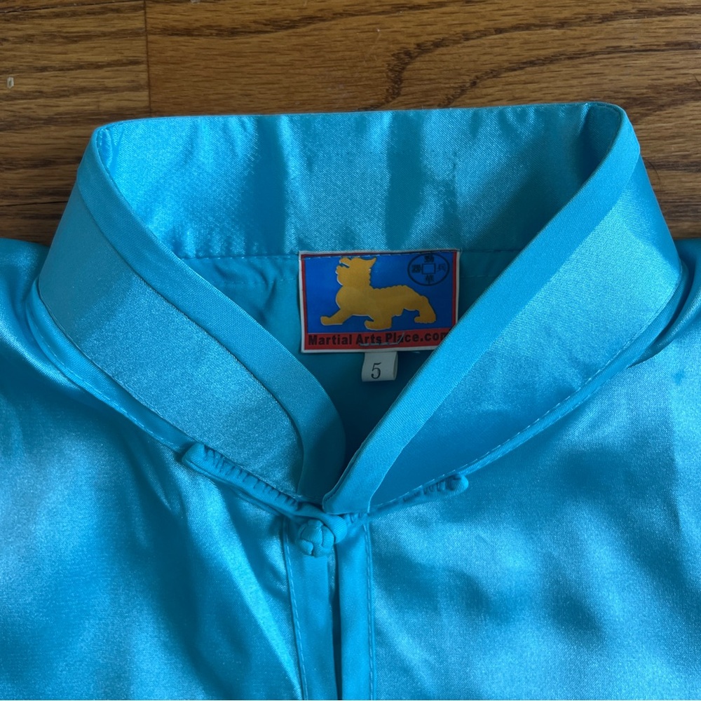 Turquoise Satin Kung Fu / Martial Arts Set – Men’s L / Unisex – Like New - Picture 3 of 7
